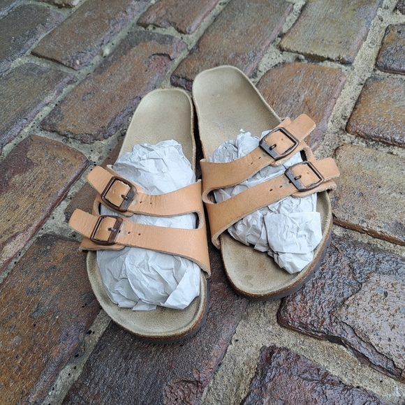 Birkenstock Tan Leather Sandals Size 41 Unisex Clean Footbed *READ* - Picture 1 of 16